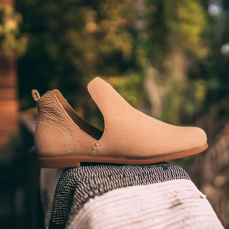 Women’s Kodiak Low-Rider V Cut Boot image number 8