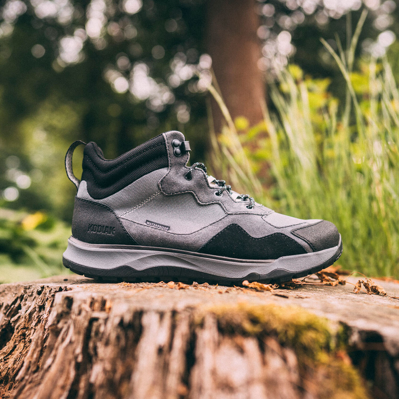Men's Kodiak Selkirk Mid-Cut Waterproof Hiker image number 9
